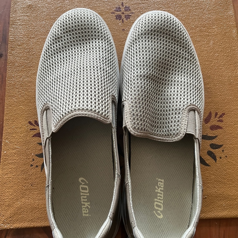 OluKai Men's Mesh Slip-On Shoes - Light Gray